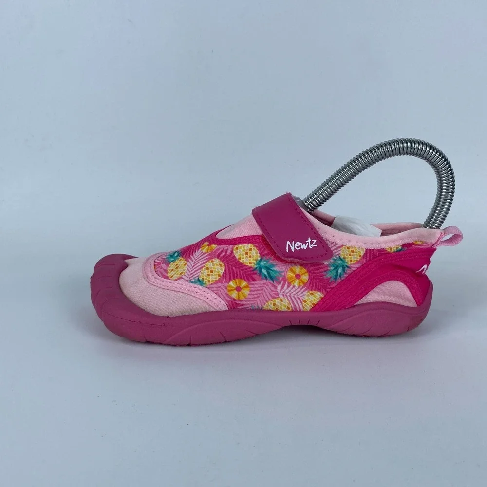Newtz Tropical Water Shoes Kids Girls 13/1 Pink Pretty in Pineapple 36215727 S23